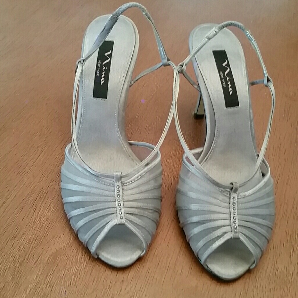 Women's shoes
